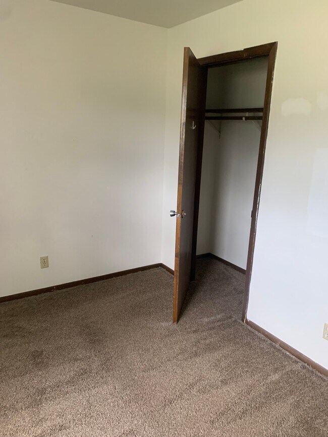 Bedroom - 153225 Shoreland Ln