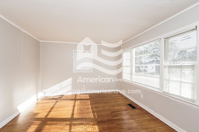 Photo - 1632 18th Way SW