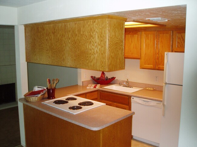 Photo - 6033 Leafwood Dr