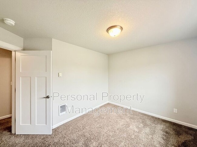Photo - 12600 NE 49th St