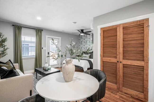 4952 Polk St Unit SI ID1531100P