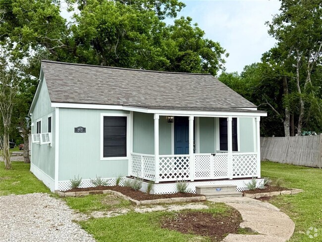 Building Photo - 14070 S Hwy 288b Unit 1 Rental