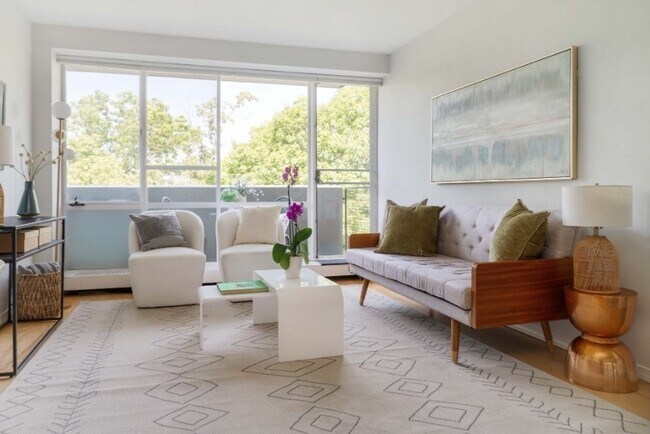 Building Photo - 7 Concord Ave Unit 704