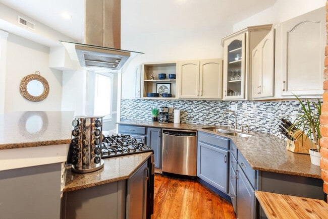 Photo - 1602 Mansfield St Unit ID1056028P