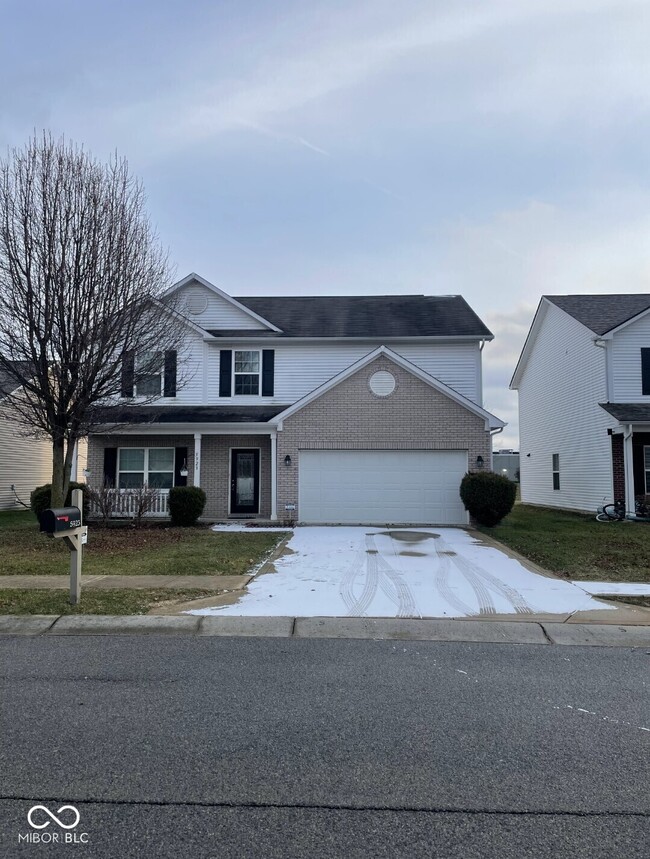 Building Photo - 5923 Edelle Dr