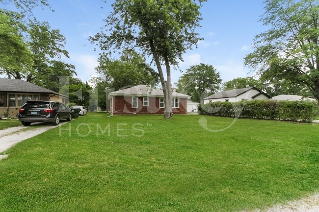 Photo - 21939 Millard Ave