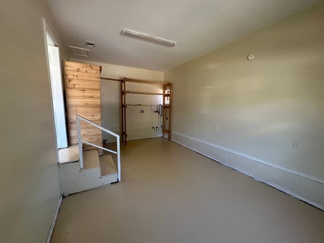 Photo - 1342 N 64th St