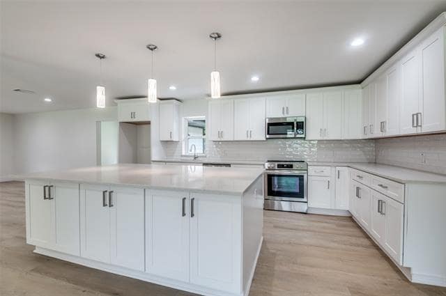Photo - 515 John Arden Dr
