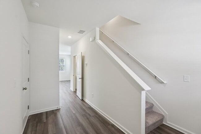 Photo - Fantastic 3bd/2.5ba home! Let yourself in!