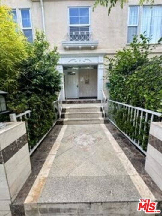 137 Crescent Dr Unit 1