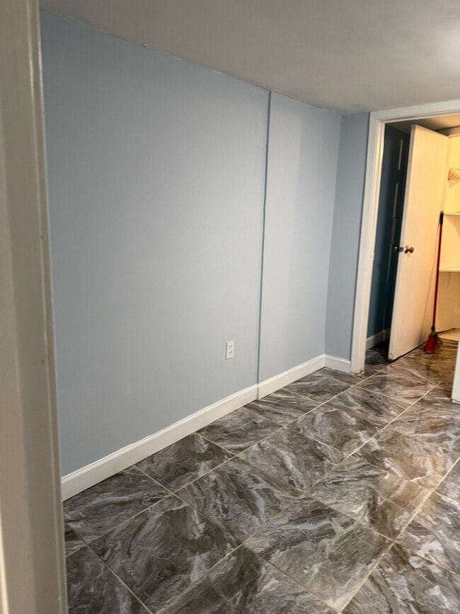 Building Photo - 72 Trenton St Unit Basement