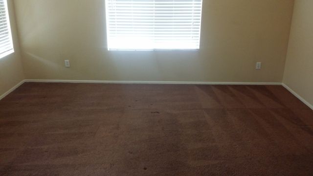 Photo - 122 N 126th Ave