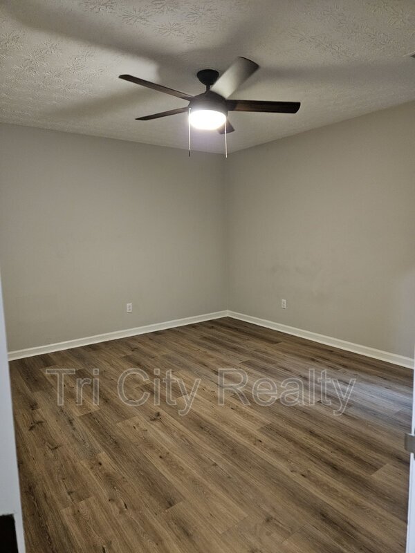 Photo - 135 Rose Ct Unit A