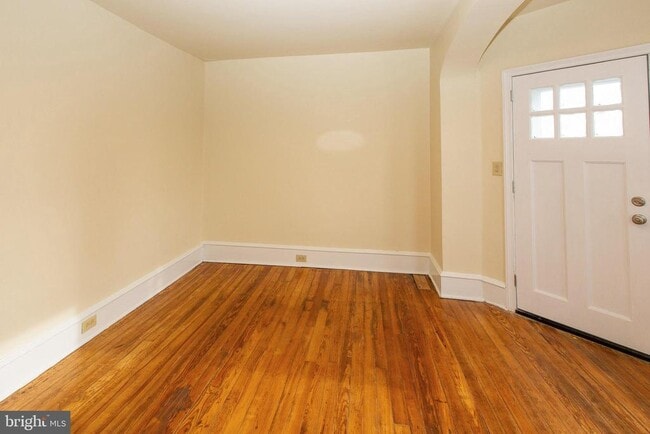 Photo - 427 E Main St