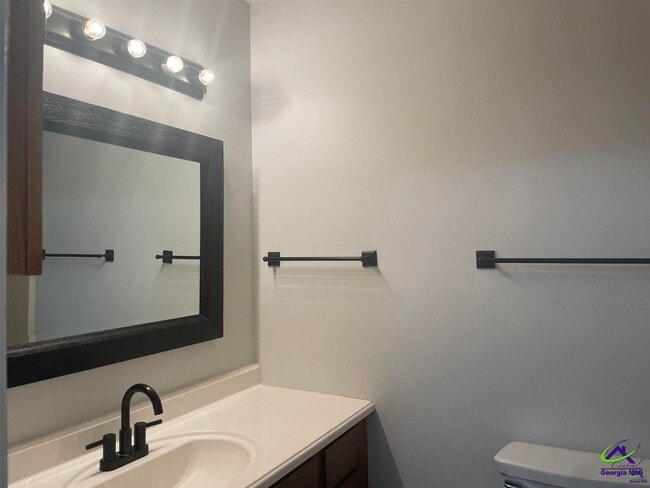 Photo - 337 Somerset Dr