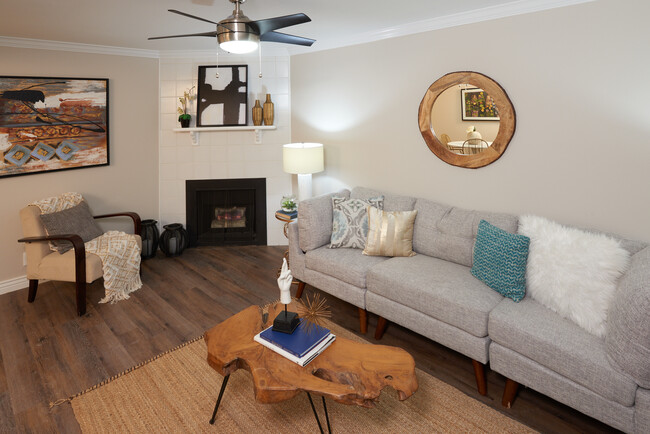 Living room - 2186 800 E Apartment Unit 22