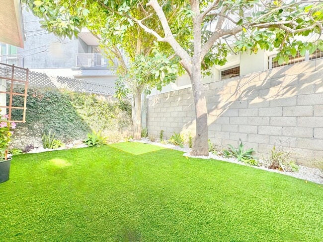 Photo - 4244 Inglewood Blvd Unidad 4250
