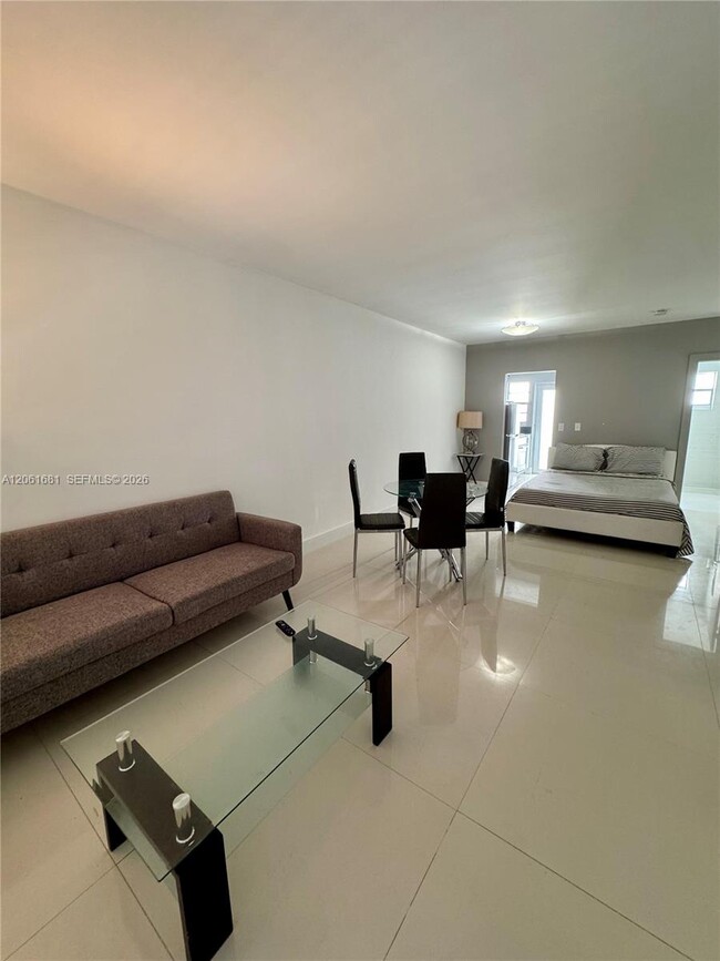 Building Photo - 1604 Drexel Ave Unit 107