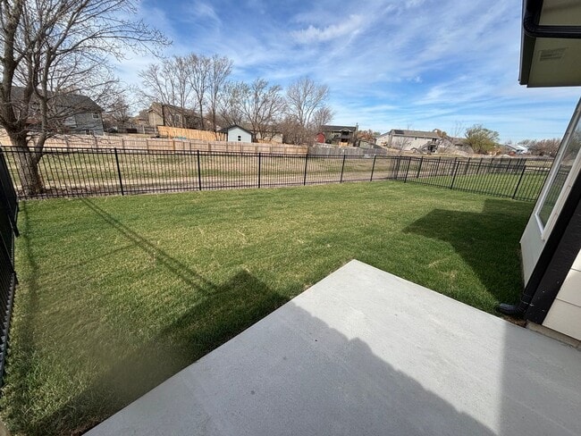 Photo - 5249/51 Chase Unit 5249 Chase