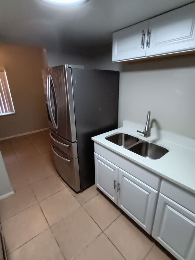 Photo - 1428 Holden Ave