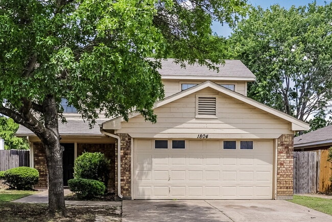 Photo - 1804 Lincolnshire Way Casa