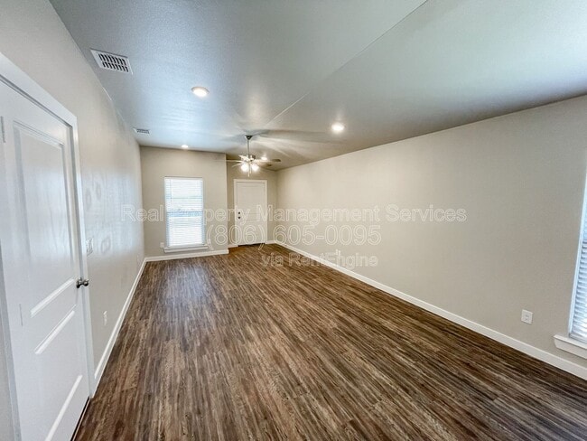 Photo - 2147 Kokomo Ave