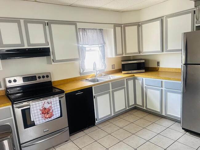 Photo - 226 Walnut St