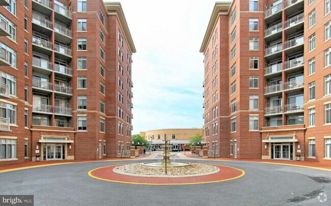Building Photo - 4480 Market Commons Dr Rental