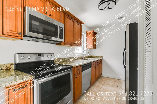 Photo - 136 SE Prima Vista Blvd