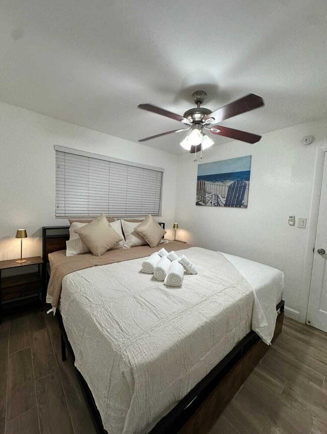 1505 NE 15th Ave Unit 2