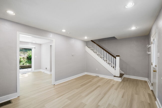 Photo - 1939 Fairland St