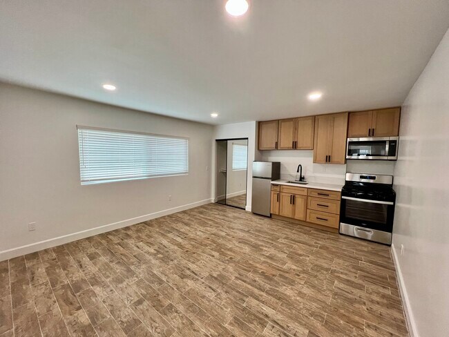 1739 Monterey Blvd Unit Hermosa Beach Studio