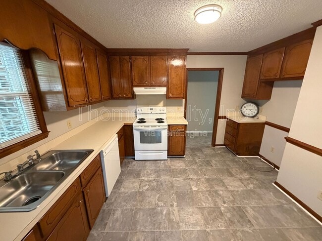 Photo - 101 Opossum Trot Ct