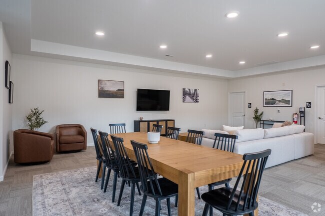 Clubhouse - Villas at Fox Pointe