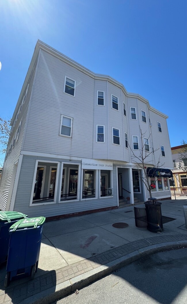 Building Photo - 360 Somerville Ave Unit 3