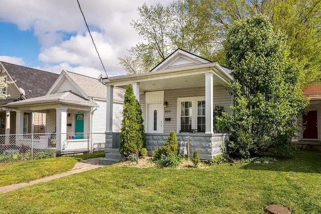 Building Photo - 466 E Brandeis Ave