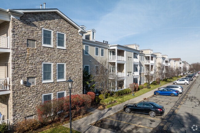 Photo - Cresskill Commons