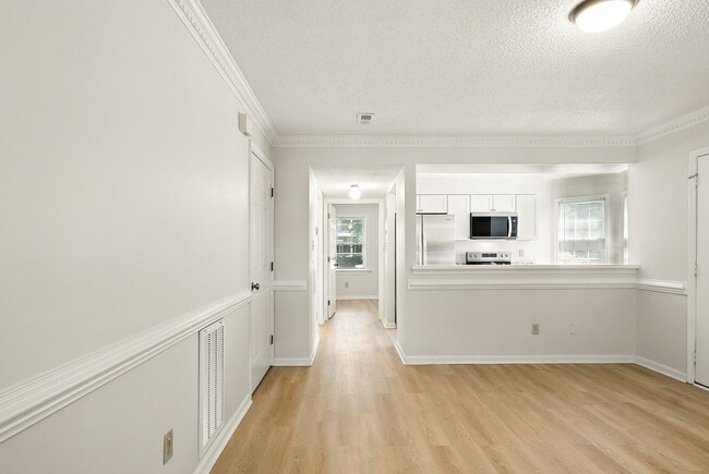 Photo - Fabulous 1 Bedroom/1 Bath Condo Unit!