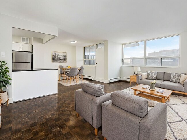 Photo - Martingrove Square East