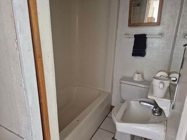 Photo - Fully furnished efficiency