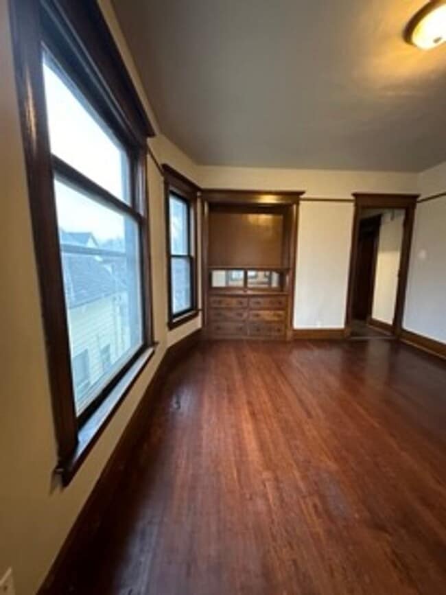 Photo - 2355 N Hubbard St Unit 2357 N Hubbard St