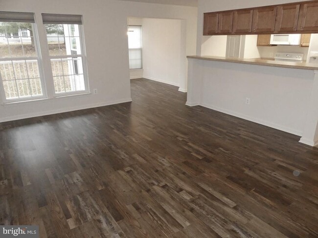 Building Photo - 1402 Golden Rod Ct Unit 5