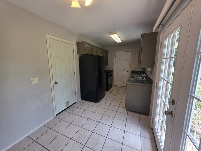 Photo - 38 Burnett Cir