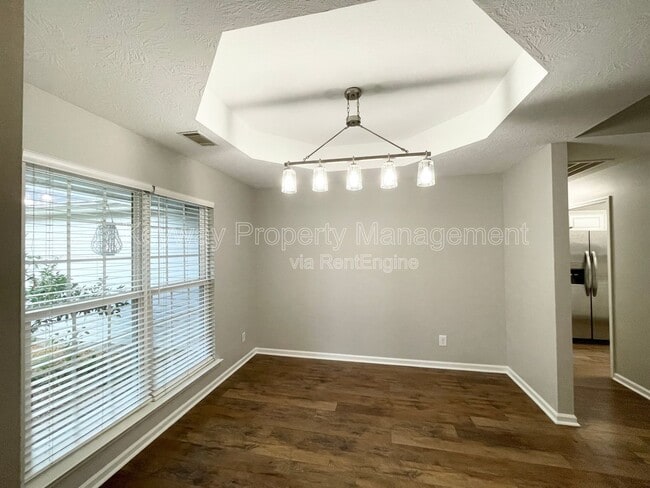 Photo - 1391 Watsonia Dr
