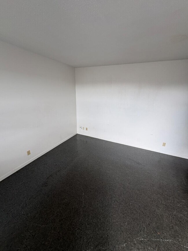 Photo - 1406 Barton Rd