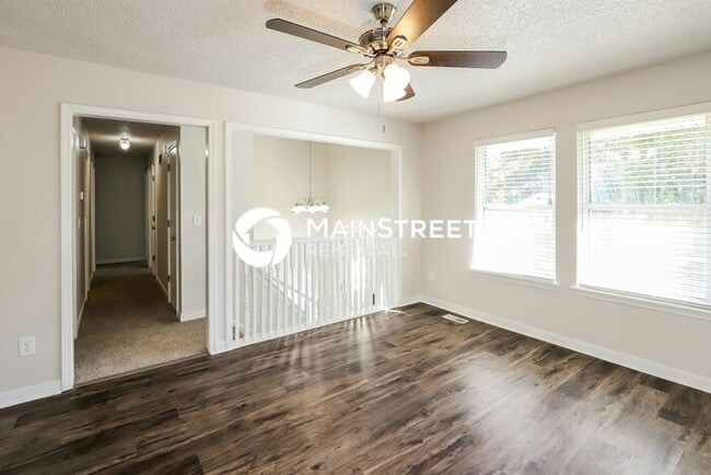 4 Bedroom Pet-Friendly Home in KANSAS CITY, MO with Main Street Renewal
