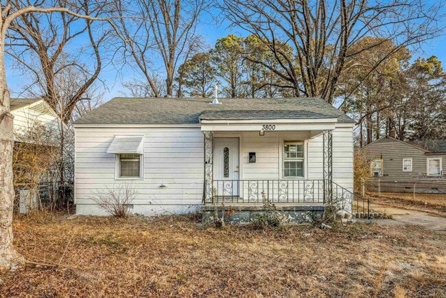 Building Photo - 3800 E Mallory Ave