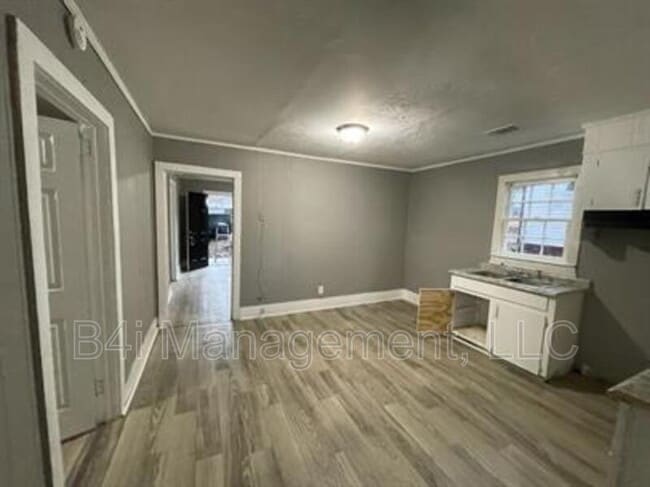 Photo - 119 Chandler Cir SE
