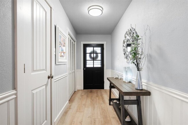 Photo - 117 Shady Oak Dr