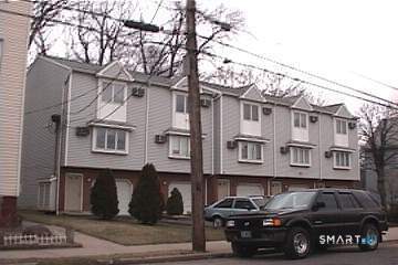 Building Photo - 63 Hicks St Unit C